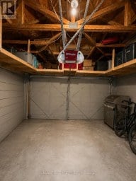 210 LLOYD MANOR ROAD Toronto (Princess-Rosethorn) Ontario photo 50
