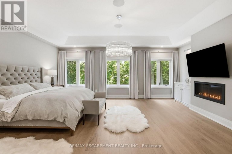 1254 BRAMBLEWOOD LANE, Mississauga (Lorne Park), Ontario, L5H1M1