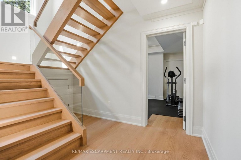 1254 BRAMBLEWOOD LANE, Mississauga (Lorne Park), Ontario, L5H1M1