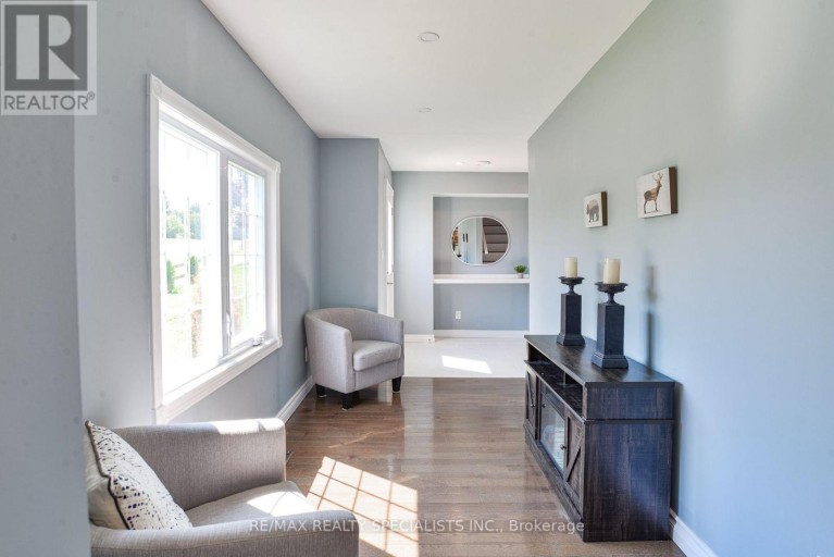 15 LANKIN AVENUE, Bracebridge (Monck (Bracebridge)), Ontario, P1L1Y4