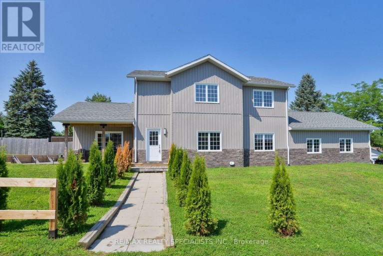 15 LANKIN AVENUE, Bracebridge (Monck (Bracebridge)), Ontario, P1L1Y4
