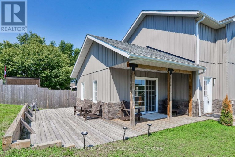 15 LANKIN AVENUE, Bracebridge (Monck (Bracebridge)), Ontario, P1L1Y4