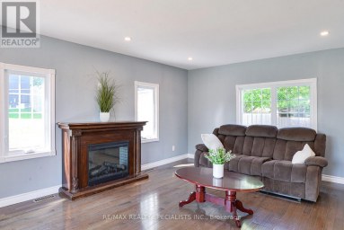15 LANKIN AVENUE Bracebridge (Monck (Bracebridge)) Ontario photo 8