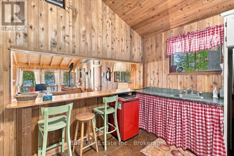 616 WESLEMKOON LAKE, WEST BAY- WAO ROAD, Addington Highlands (Addington Highlands), Ontario, K0H1K0
