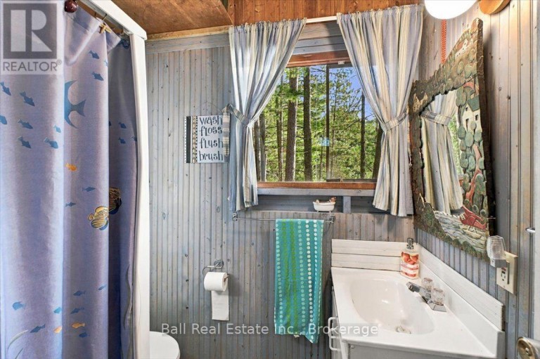 616 WESLEMKOON LAKE, WEST BAY- WAO ROAD, Addington Highlands (Addington Highlands), Ontario, K0H1K0
