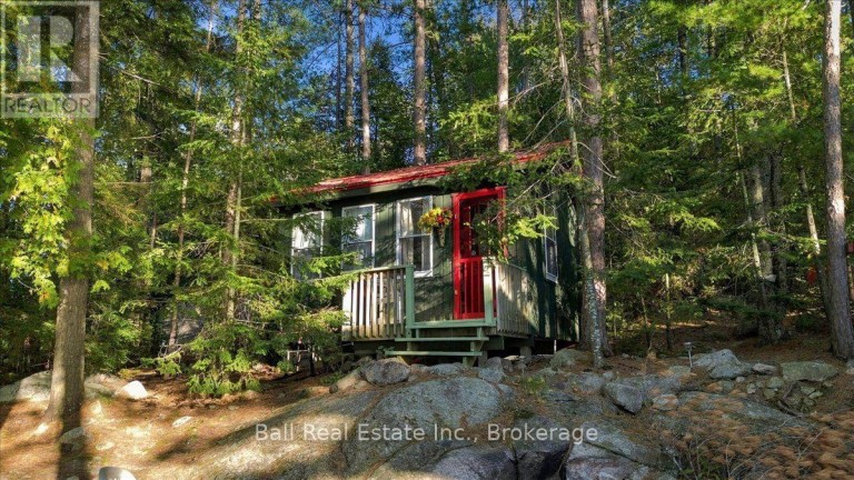 616 WESLEMKOON LAKE, WEST BAY- WAO ROAD, Addington Highlands (Addington Highlands), Ontario, K0H1K0