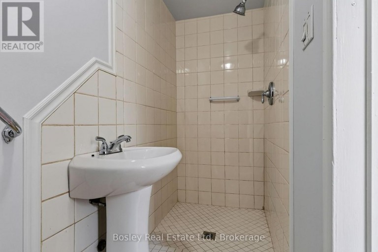 86 CHARLES STREET, Port Hope, Ontario, L1A1S7