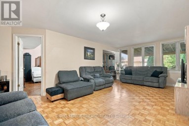 35 BUTTERNUT GROVE London South (South B) Ontario photo 39