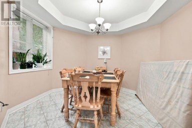 35 BUTTERNUT GROVE London South (South B) Ontario photo 46
