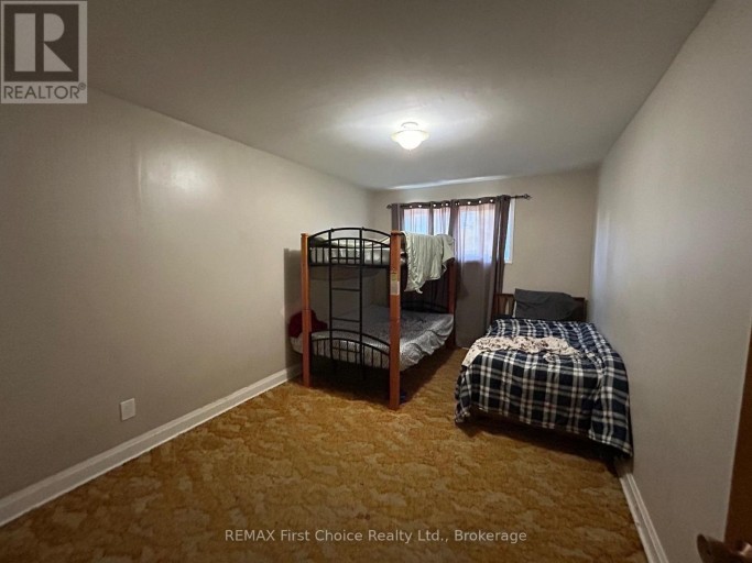 344 CORNWALL AVENUE, Thunder Bay (Court / Cumberland), Ontario, P7B1T3