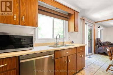 121 IMPERIAL ROAD N Guelph (Willow West/Sugarbush/West Acres) Ontario photo 16