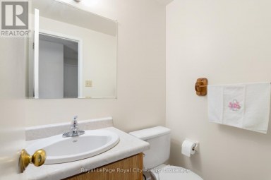 121 IMPERIAL ROAD N Guelph (Willow West/Sugarbush/West Acres) Ontario photo 18