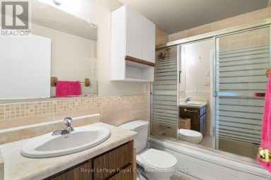 121 IMPERIAL ROAD N Guelph (Willow West/Sugarbush/West Acres) Ontario photo 25