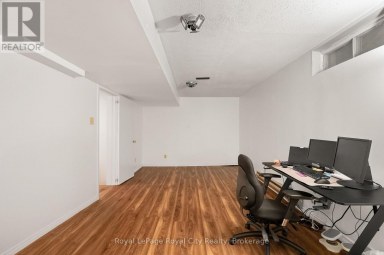 121 IMPERIAL ROAD N Guelph (Willow West/Sugarbush/West Acres) Ontario photo 30