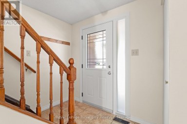 121 IMPERIAL ROAD N Guelph (Willow West/Sugarbush/West Acres) Ontario photo 7