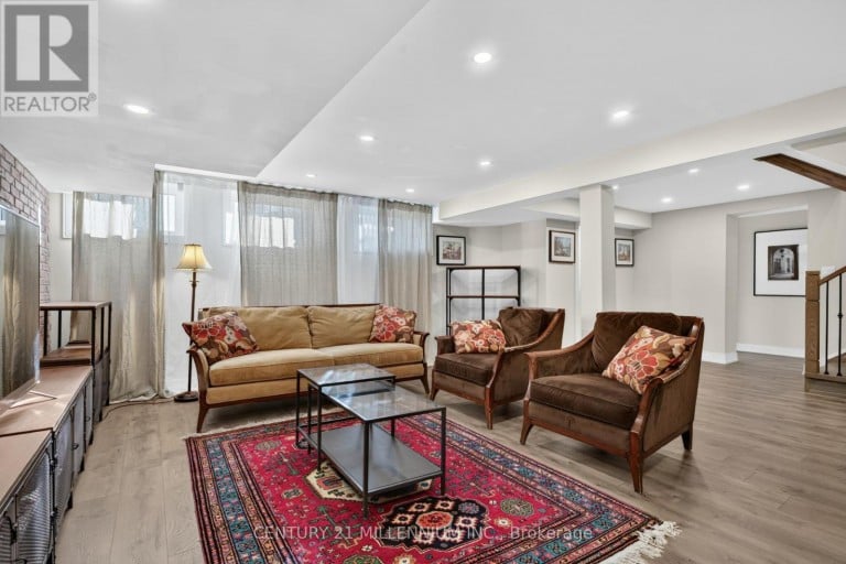 12 LEGATO COURT, Toronto (Banbury-Don Mills), Ontario, M3B1L7