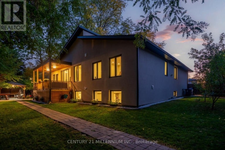 12 LEGATO COURT, Toronto (Banbury-Don Mills), Ontario, M3B1L7