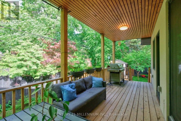 12 LEGATO COURT, Toronto (Banbury-Don Mills), Ontario, M3B1L7