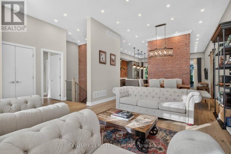 12 LEGATO COURT, Toronto (Banbury-Don Mills), Ontario, M3B1L7