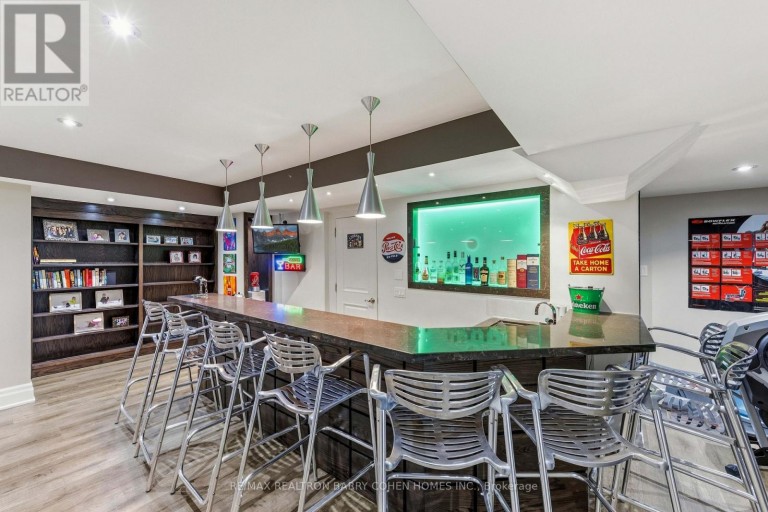65 PARR PLACE, Vaughan (Uplands), Ontario, L4J8L1