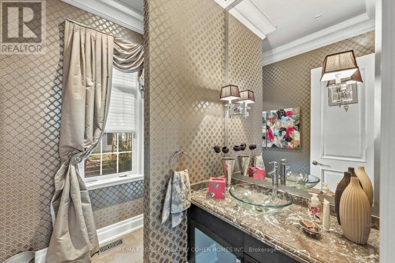 65 PARR PLACE, Vaughan (Uplands), Ontario, L4J8L1
