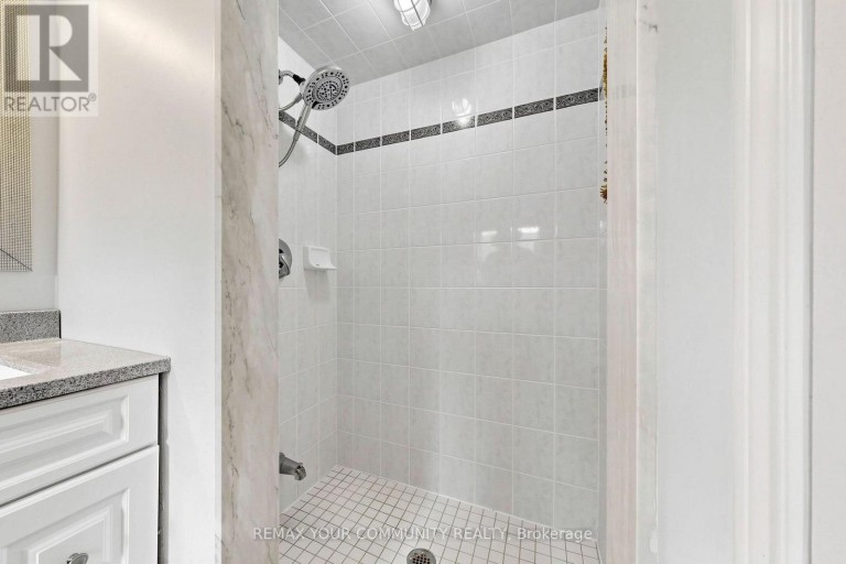 187 VANGUARD ROAD, Vaughan (Patterson), Ontario, L4K5G9