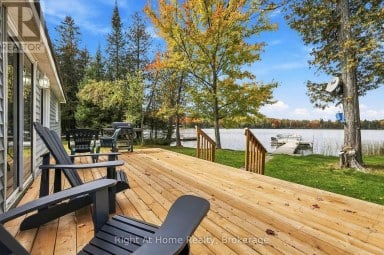 25 SNOW LK LANE Wollaston Ontario photo 4