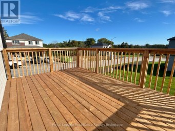 20 PEACE RIVER STREET Belleville (Thurlow Ward) Ontario photo 11