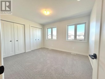 20 PEACE RIVER STREET Belleville (Thurlow Ward) Ontario photo 16