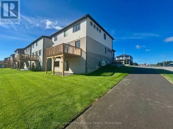20 PEACE RIVER STREET Belleville (Thurlow Ward) Ontario photo 29
