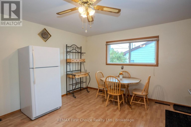 69 MATTHEWS ST. STREET, Thunder Bay (Shuniah), Ontario, P7A3K8