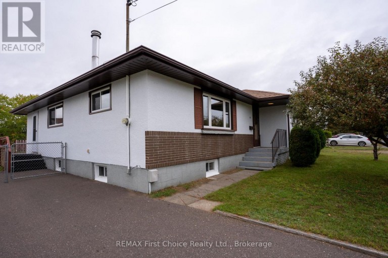 69 MATTHEWS ST. STREET, Thunder Bay (Shuniah), Ontario, P7A3K8
