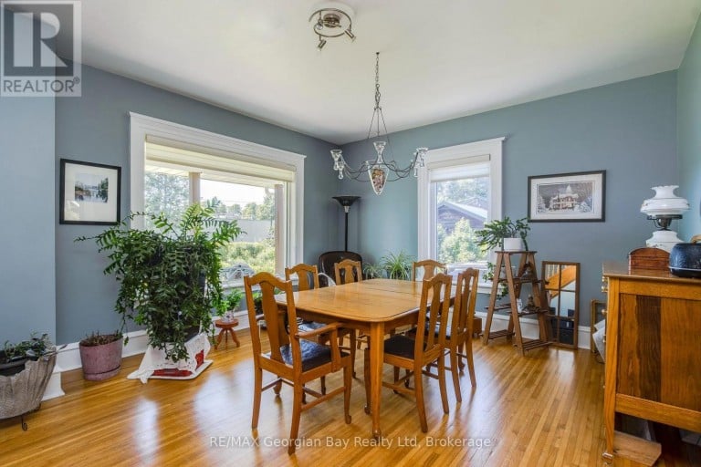 305 LINDSAY STREET E, Midland, Ontario, L4R2V4