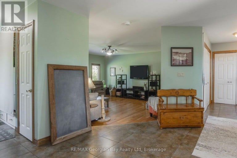 305 LINDSAY STREET E, Midland, Ontario, L4R2V4