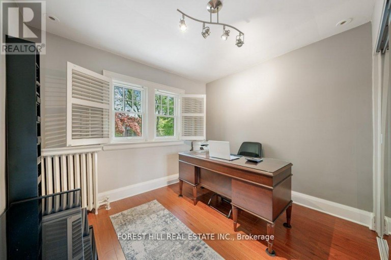 82 BROOKE AVENUE, Toronto (Bedford Park-Nortown), Ontario, M5M2J9