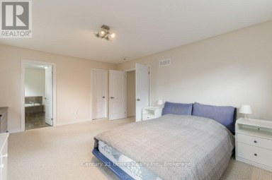 57 VOYAGEUR STREET Peterborough (Northcrest Ward 5) Ontario photo 11