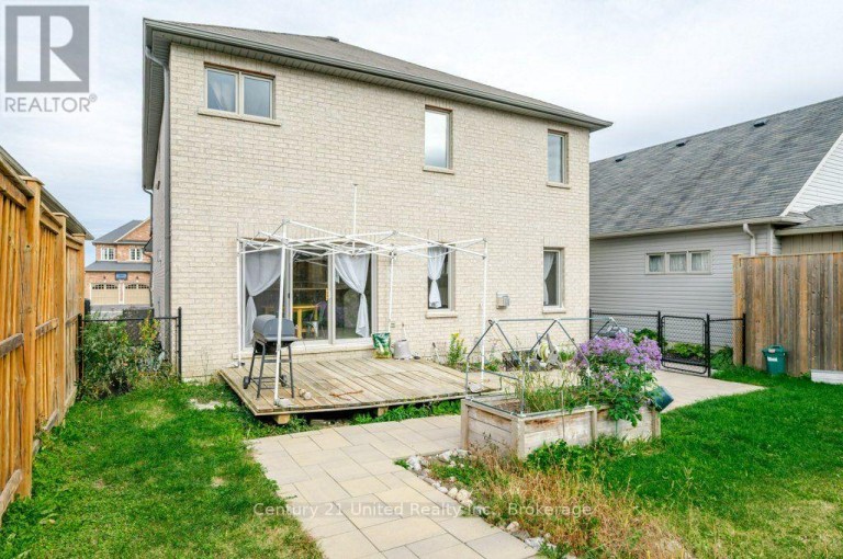 57 VOYAGEUR STREET, Peterborough (Northcrest Ward 5), Ontario, K9L0E7