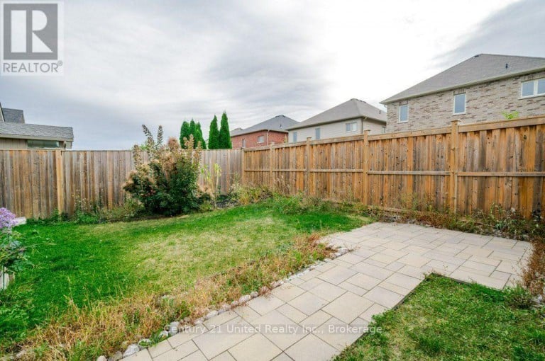 57 VOYAGEUR STREET, Peterborough (Northcrest Ward 5), Ontario, K9L0E7