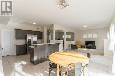 57 VOYAGEUR STREET Peterborough (Northcrest Ward 5) Ontario photo 4