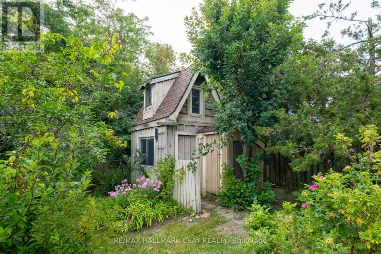 44 AMELIA STREET, Barrie (Codrington), Ontario, L4M1M6