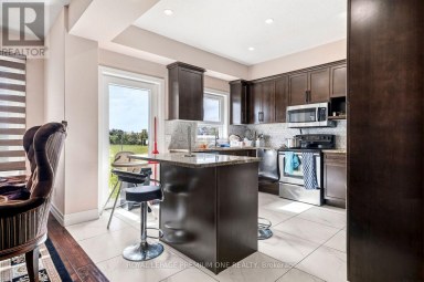 811 CEDARPARK WAY London North (North D) Ontario photo 12