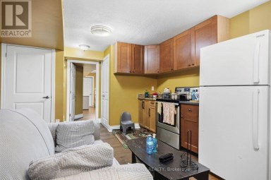 811 CEDARPARK WAY London North (North D) Ontario photo 29