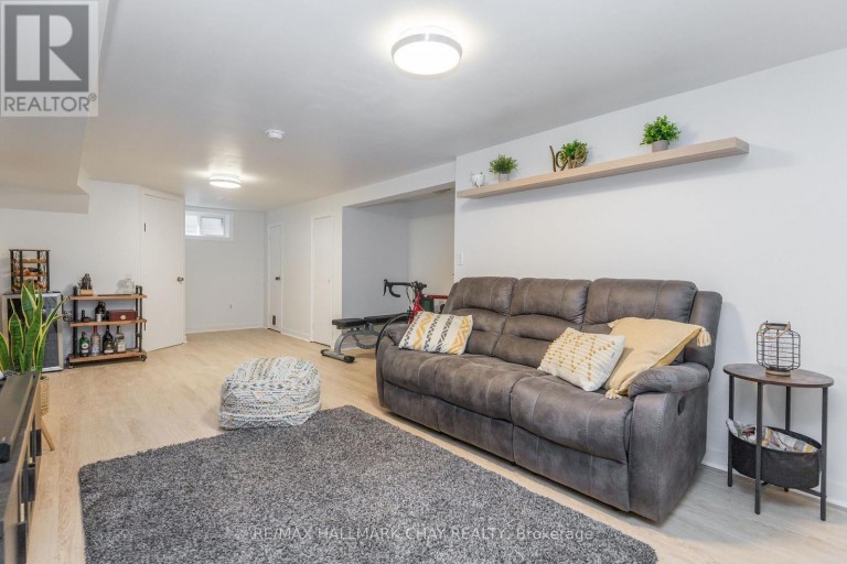 177 DUCKWORTH STREET, Barrie (Codrington), Ontario, L4M3W6