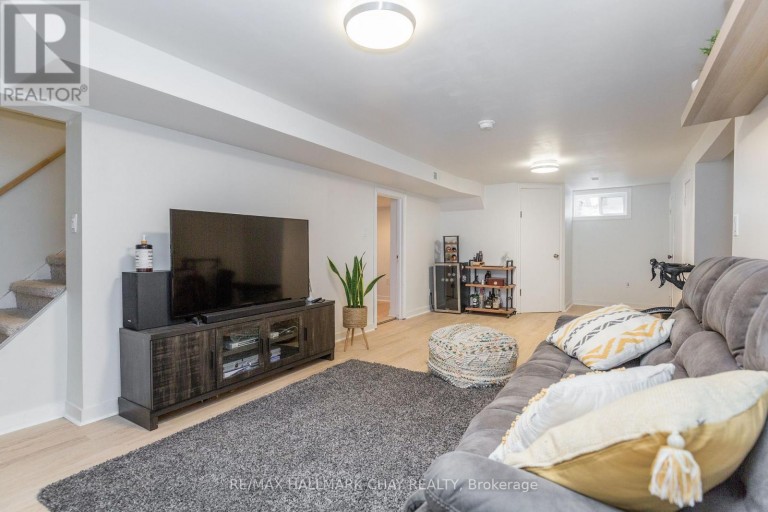 177 DUCKWORTH STREET, Barrie (Codrington), Ontario, L4M3W6