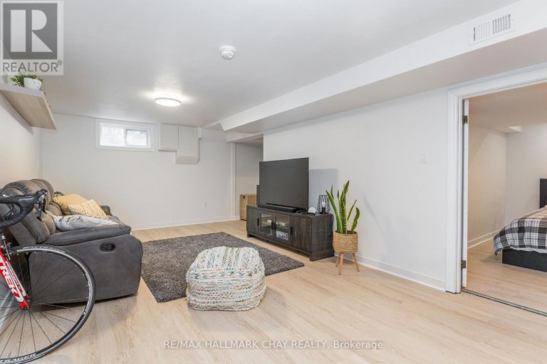 177 DUCKWORTH STREET, Barrie (Codrington), Ontario, L4M3W6