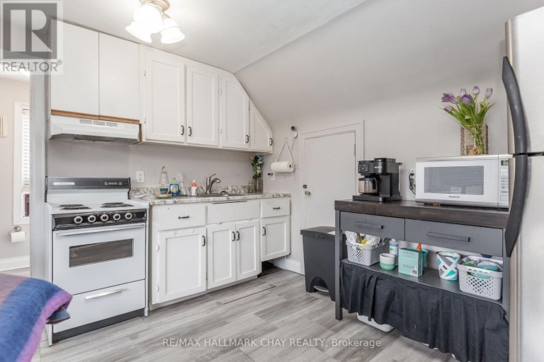 177 DUCKWORTH STREET, Barrie (Codrington), Ontario, L4M3W6