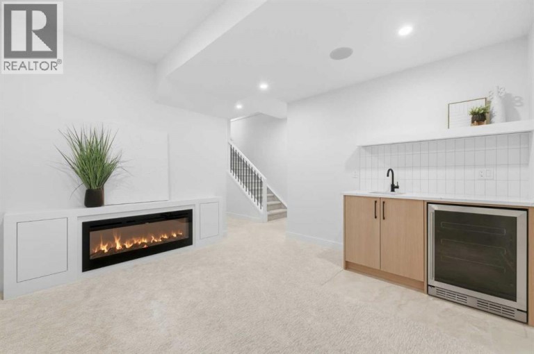 4, 521 15 Avenue NE, Calgary, Alberta, T2E1H7