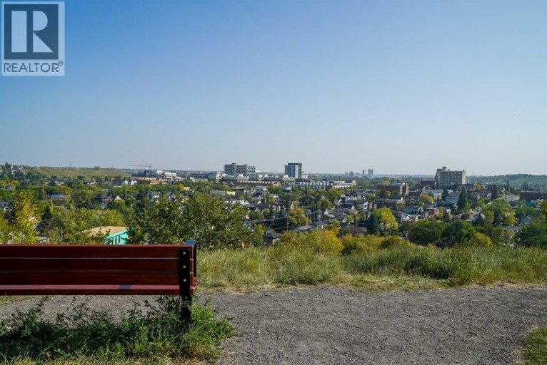 4, 521 15 Avenue NE, Calgary, Alberta, T2E1H7