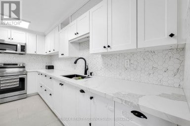 1701 - 180 MARKHAM ROAD Toronto (Scarborough Village) Ontario photo 1