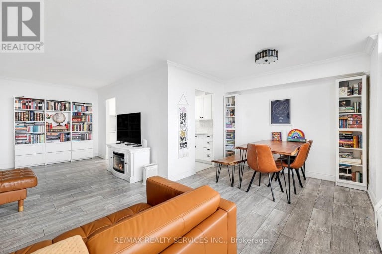 1701 - 180 MARKHAM ROAD, Toronto (Scarborough Village), Ontario, M1M2Z9